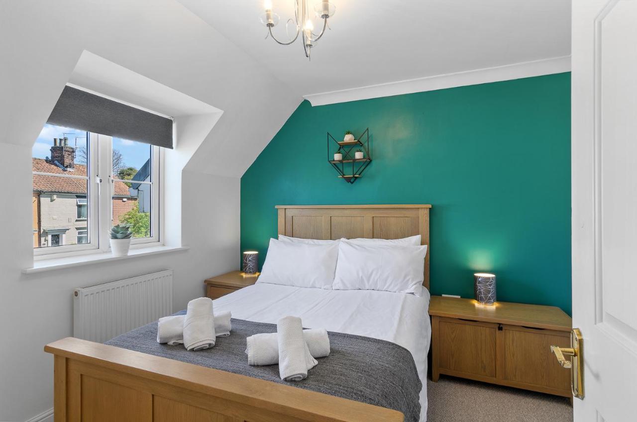 Вилла 4Br Townhouse Wbalcony Free Parking Fast Wi-Fi Норвич Экстерьер фото